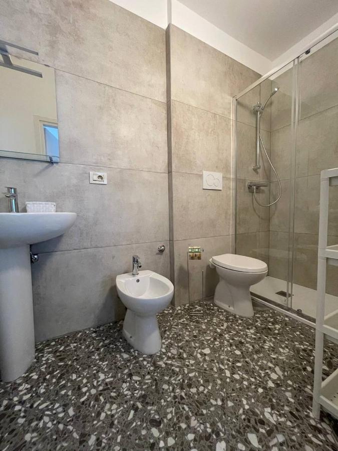Quintino Sella Hotel Bari Bagian luar foto